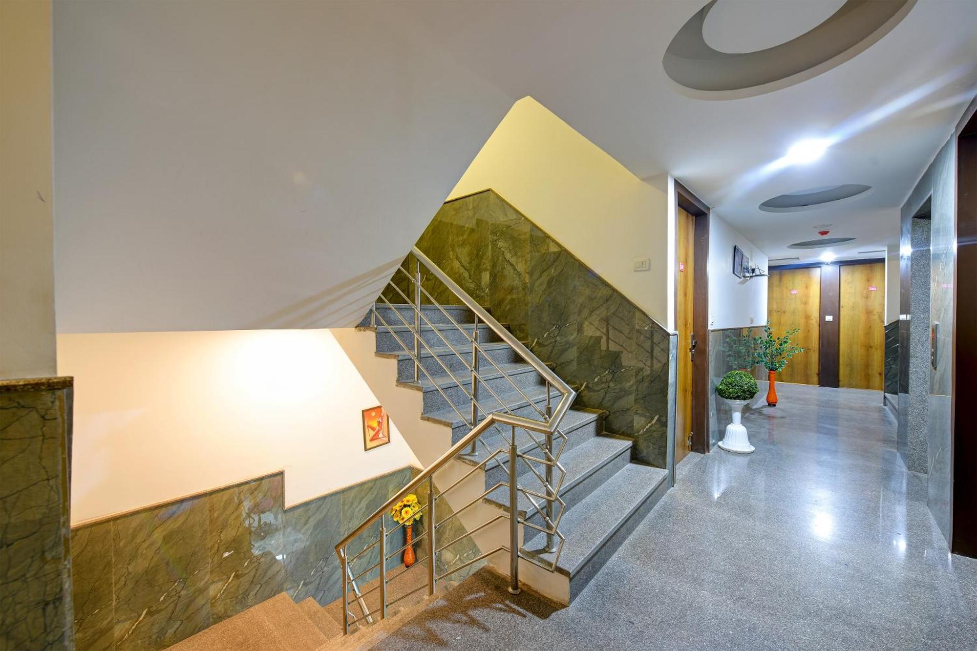 Glory Inn Near Delhi International Airport New Delhi Exteriör bild